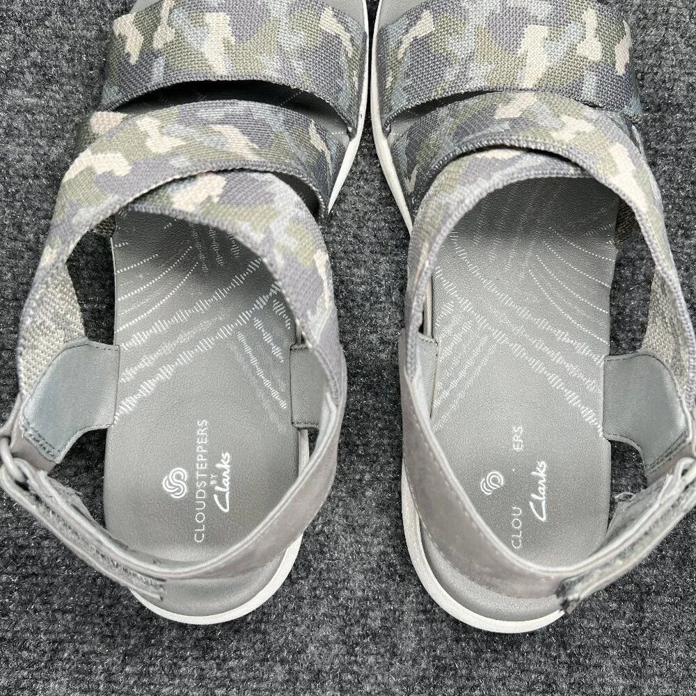 Clarks Cloudsteppers Sandals Women's‎ Size 8W Green Camo Comfort Casual Outdoor